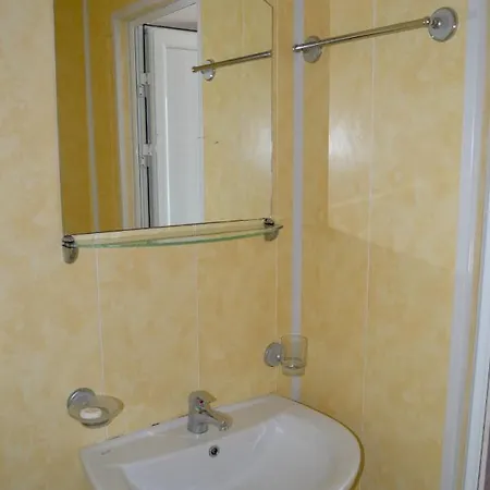 Hotel Romantika Warna